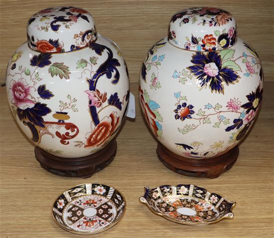 A pair of Masons jars and covers and two Derby pin dishes